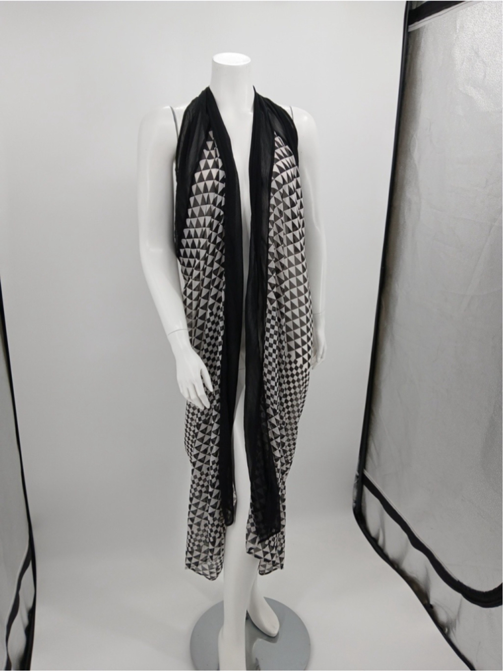 Red Carter Sheer Geometric Long Vest Top Womens Size 4 Layering